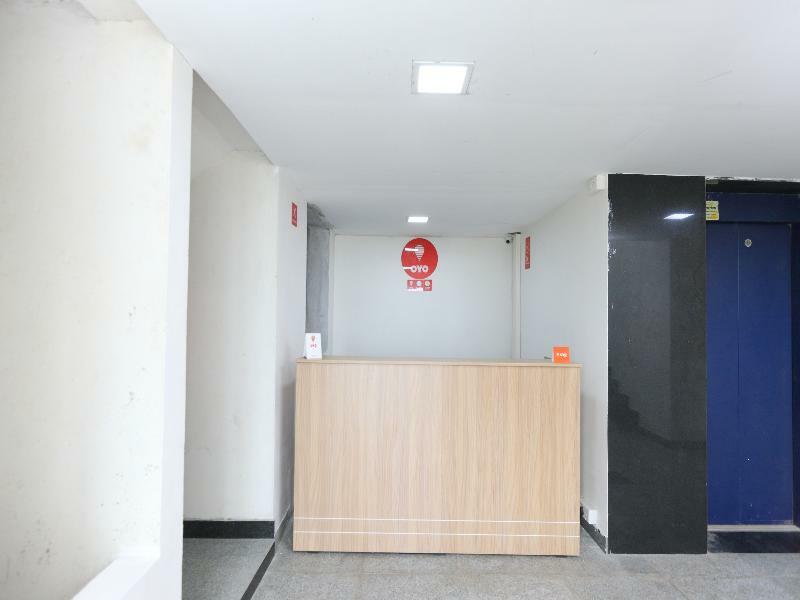 Hotel Oyo Flagship 14716 Omr Kelambakkam Chennai Exterior foto